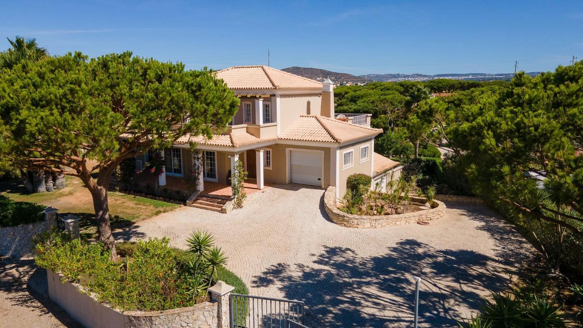 Luxuosa Moradia V5 Em Quarteira - Greice Homes Eksteriør bilde