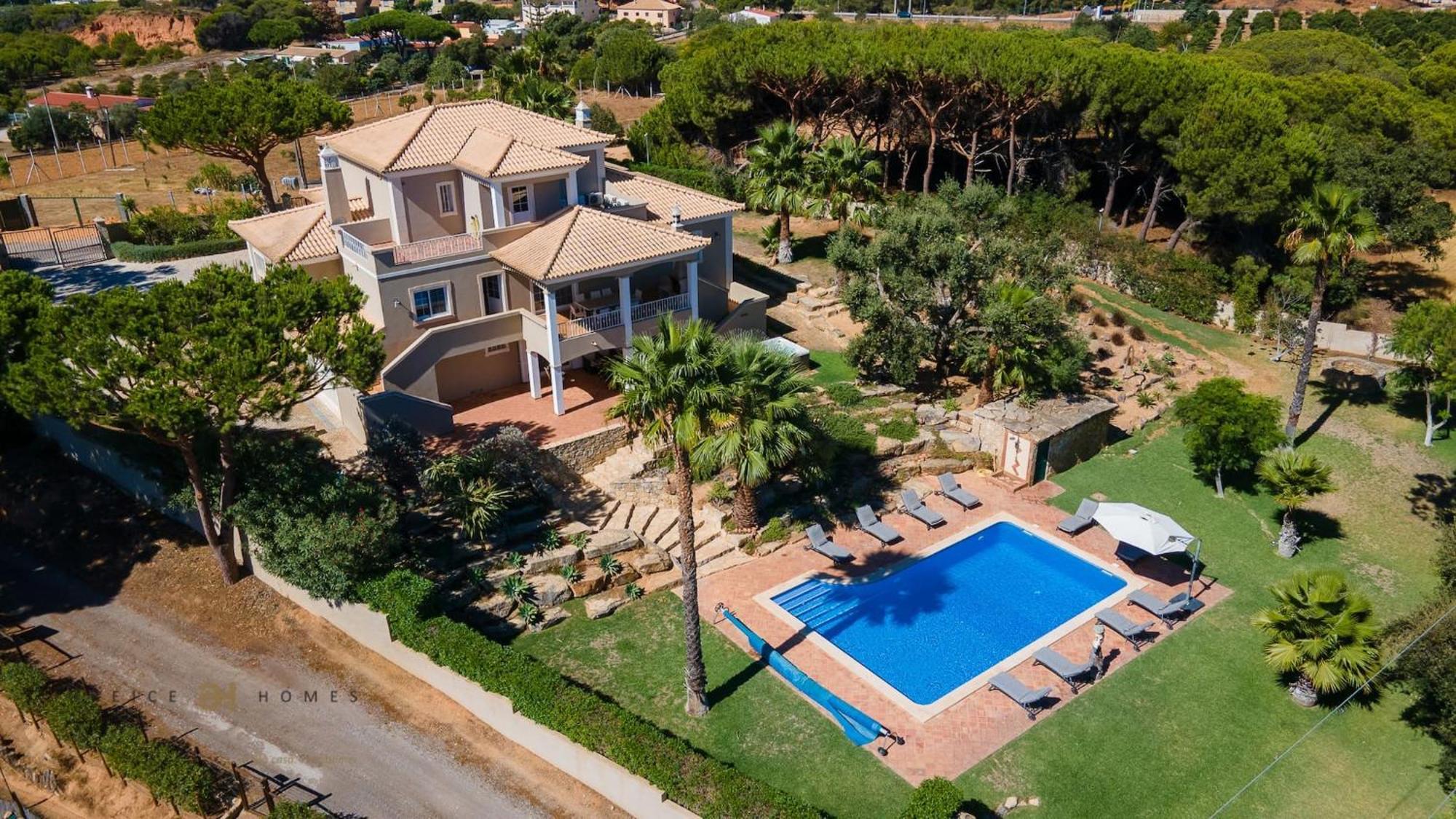 Luxuosa Moradia V5 Em Quarteira - Greice Homes Eksteriør bilde